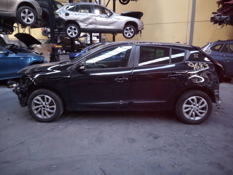 renault megane iii berlina 5 p del año 2012