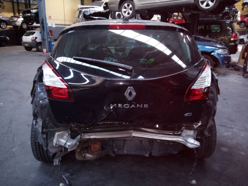 renault megane iii berlina 5 p del año 2012