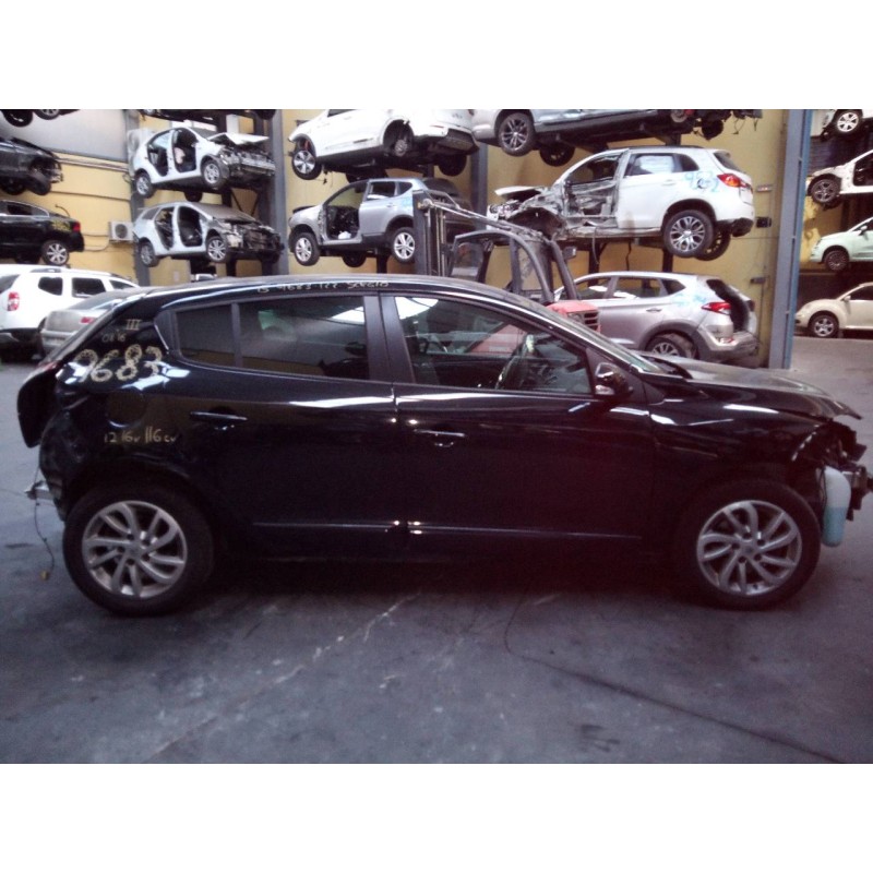 renault megane iii berlina 5 p del año 2012