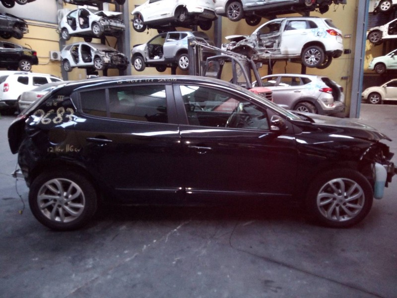 renault megane iii berlina 5 p del año 2012