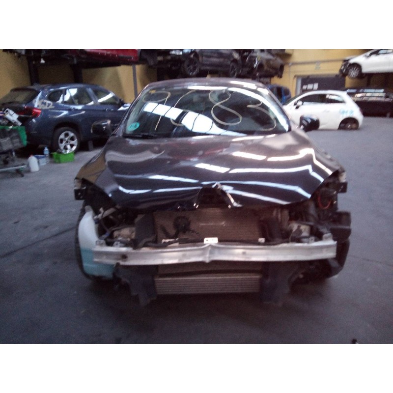 renault megane iii berlina 5 p del año 2012