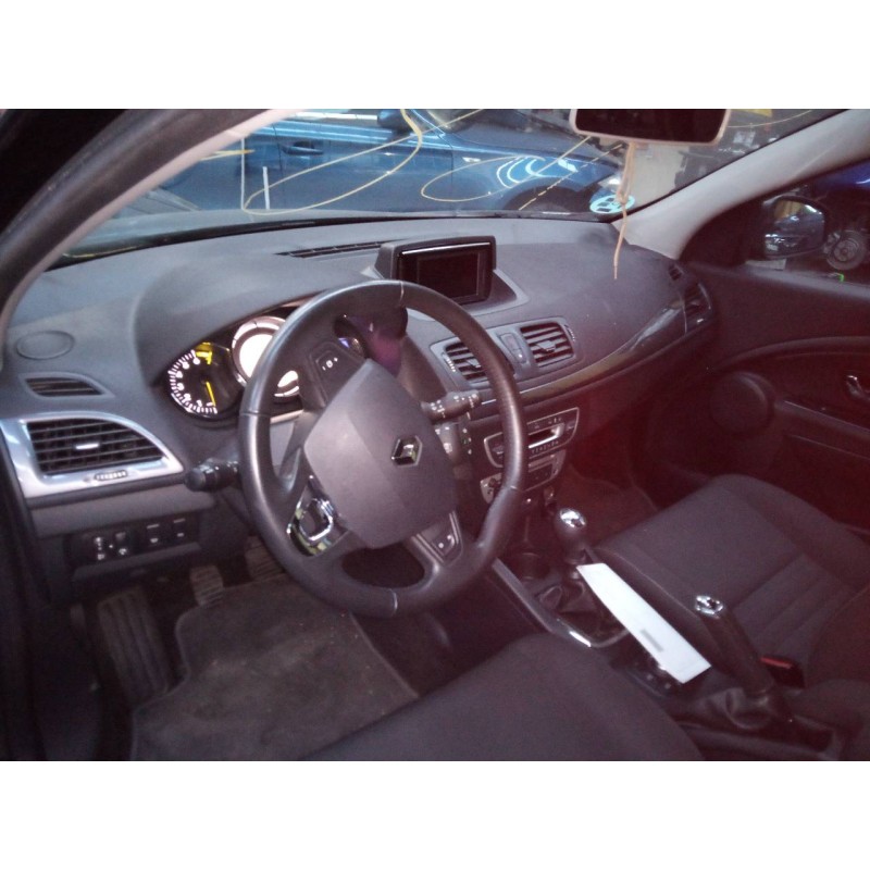 renault megane iii berlina 5 p del año 2012