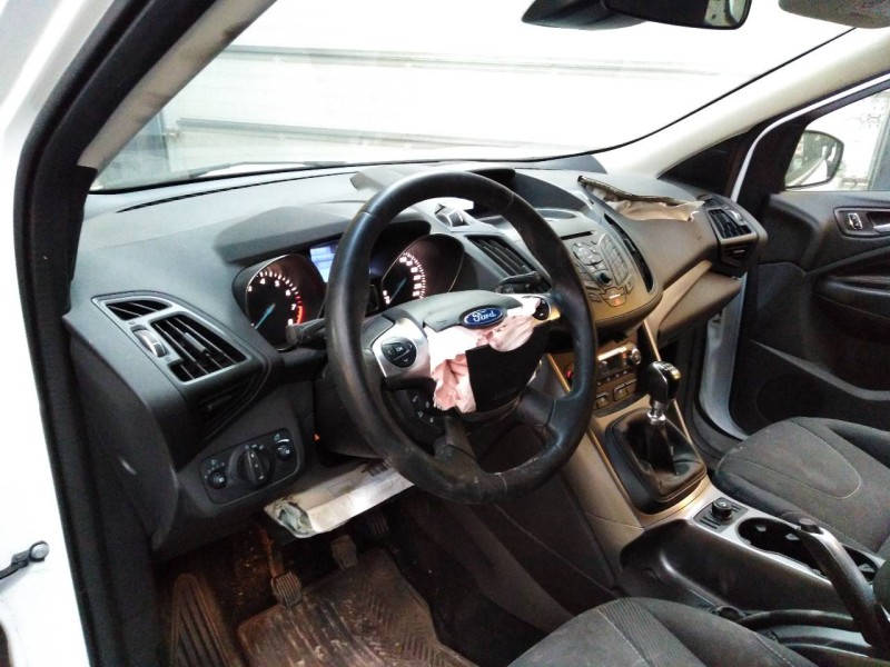 ford kuga (cbs) del año 2016