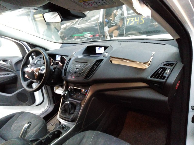 ford kuga (cbs) del año 2016