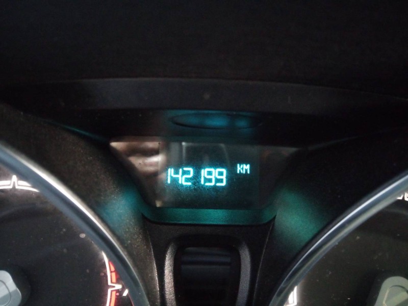 ford fiesta (ccn) del año 2013