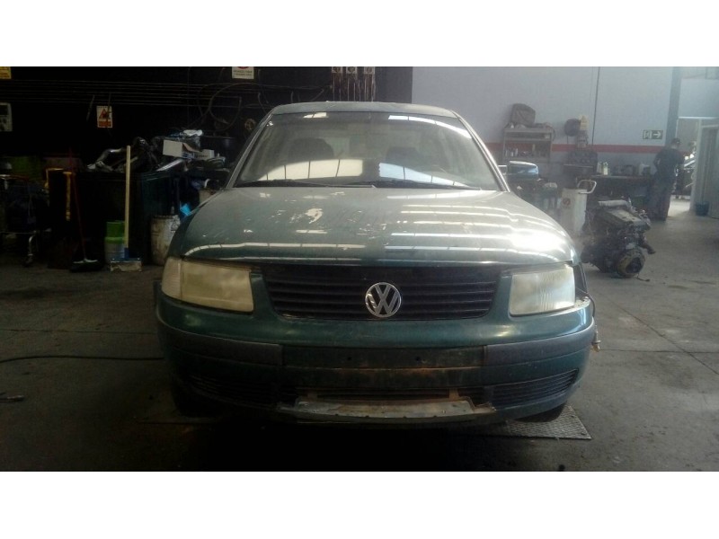 volkswagen passat berlina (3b2) del año 2000