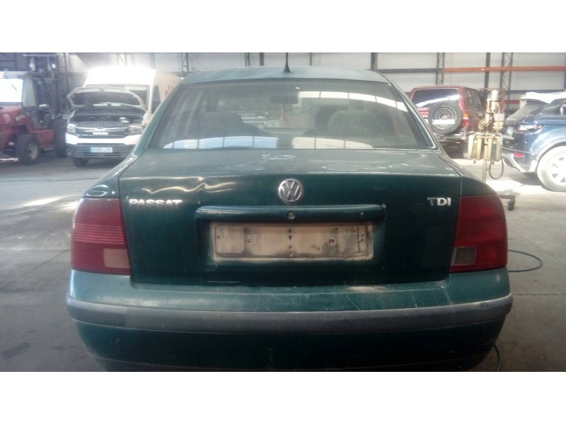 volkswagen passat berlina (3b2) del año 2000