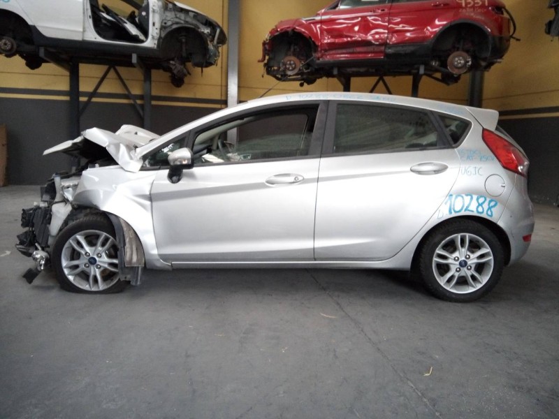 ford fiesta (ccn) del año 2015