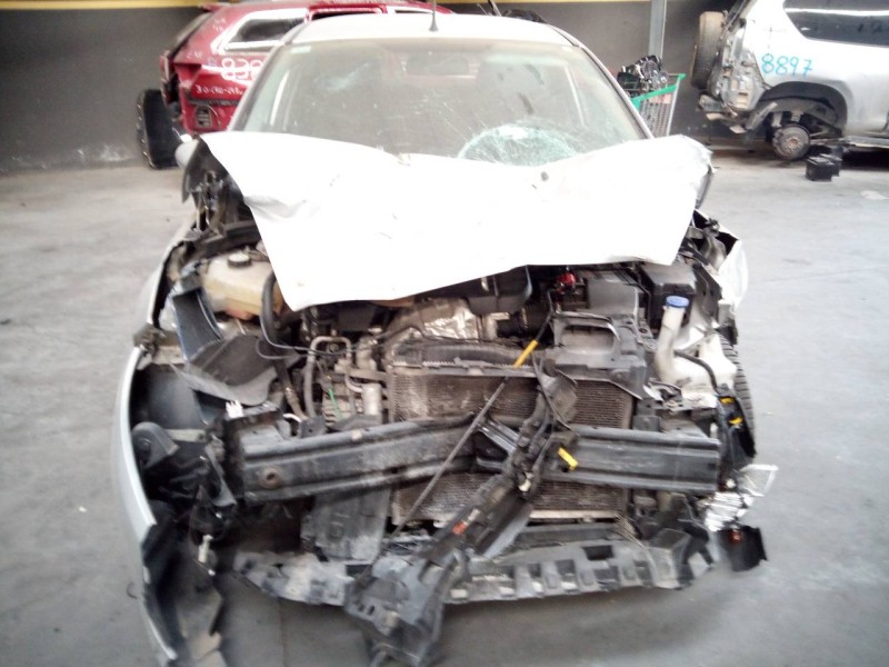 ford fiesta (ccn) del año 2015