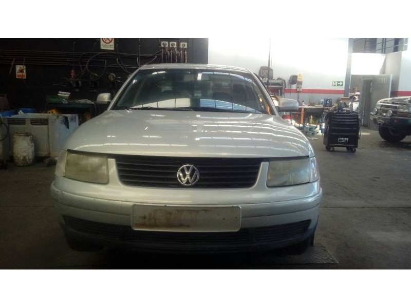volkswagen passat berlina (3b2) del año 1999