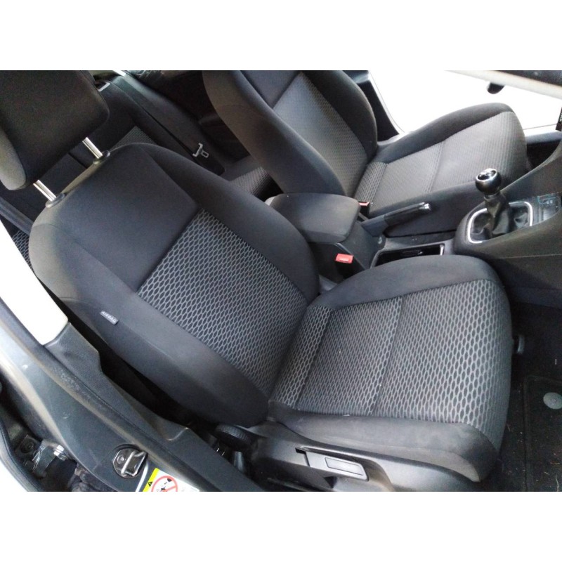 volkswagen golf vi (5k1) del año 2010