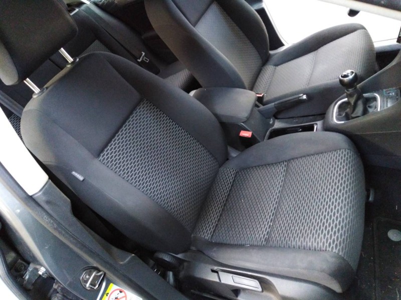 volkswagen golf vi (5k1) del año 2010