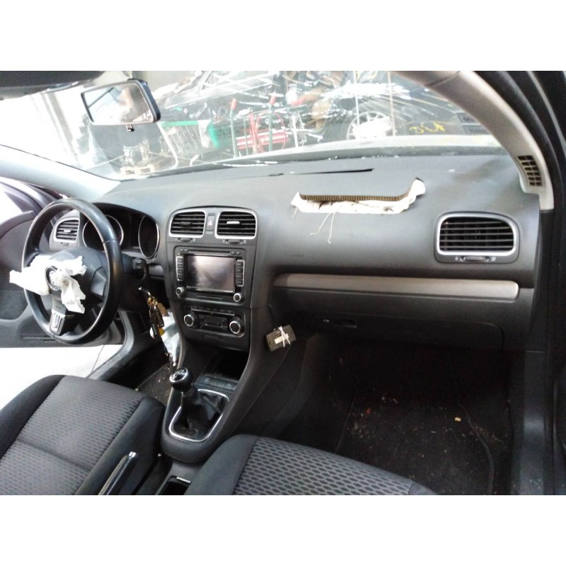 volkswagen golf vi (5k1) del año 2010