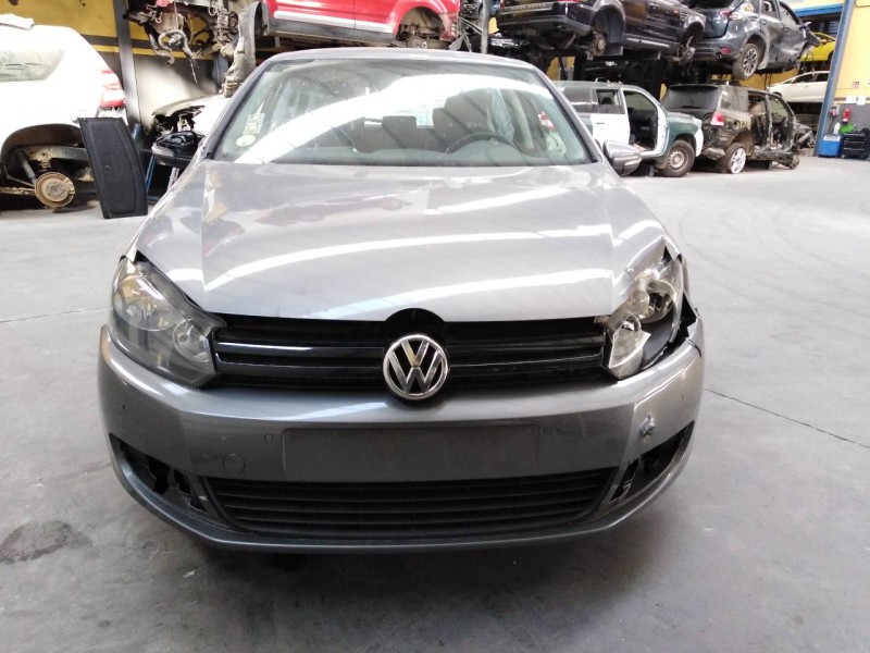 volkswagen golf vi (5k1) del año 2010