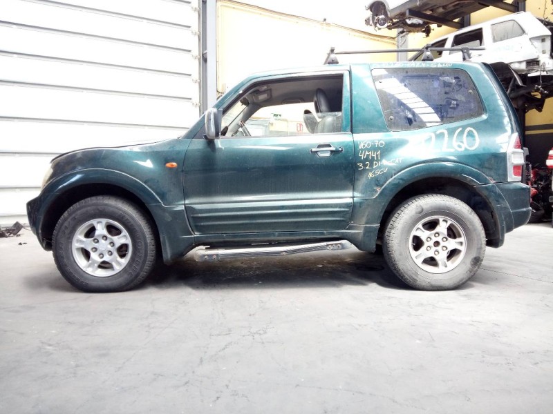 mitsubishi montero (v60/v70) del año 2001