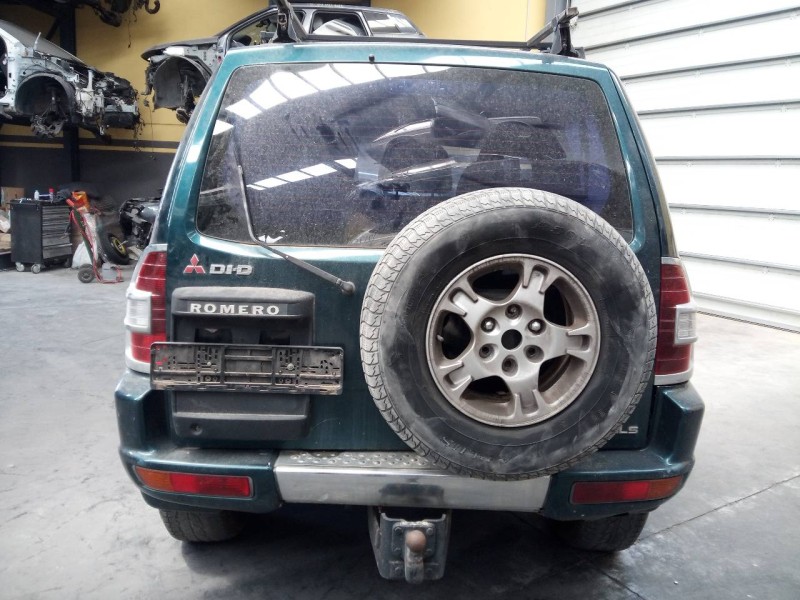 mitsubishi montero (v60/v70) del año 2001