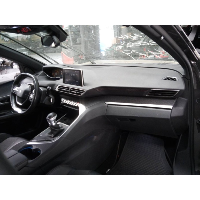 peugeot 3008 del año 2017