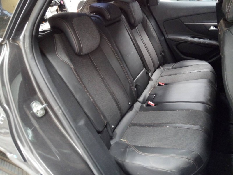 peugeot 3008 del año 2017