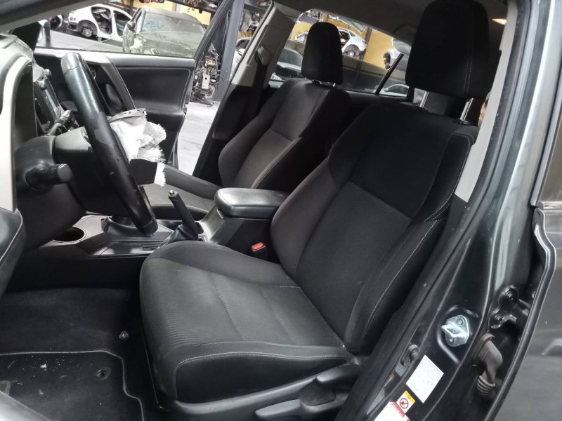 toyota rav 4 del año 2015