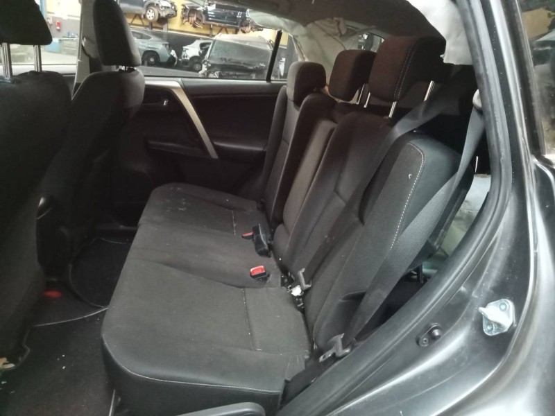 toyota rav 4 del año 2015