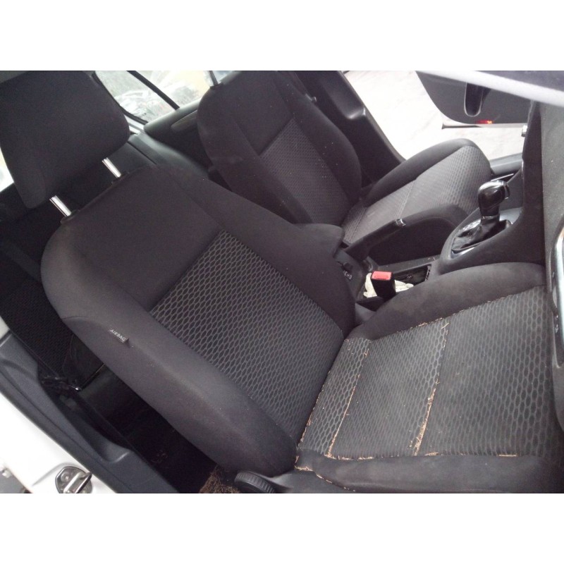 volkswagen golf vi (5k1) del año 2010