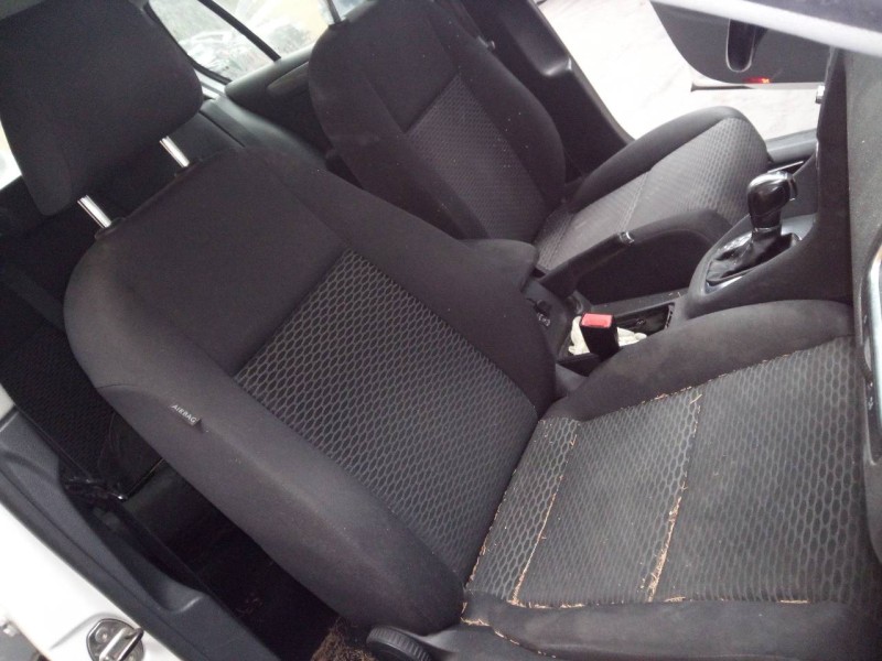 volkswagen golf vi (5k1) del año 2010