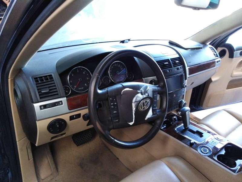 volkswagen touareg (7l6) del año 2008