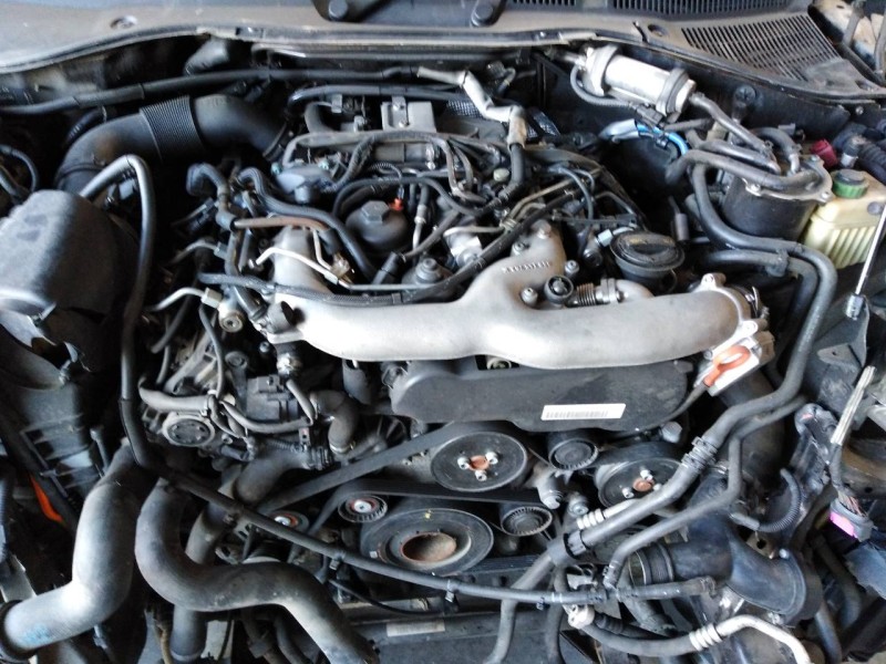 volkswagen touareg (7l6) del año 2008