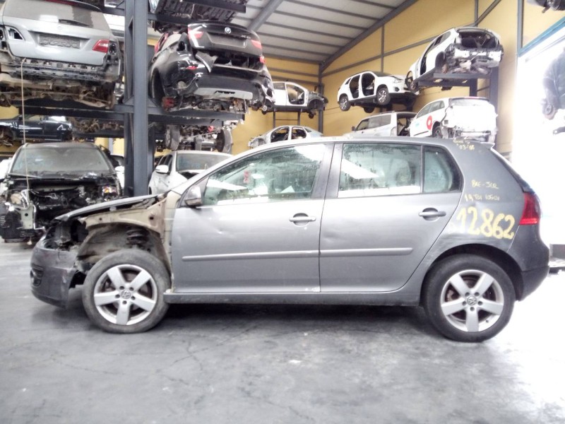 volkswagen golf v berlina (1k1) del año 2007