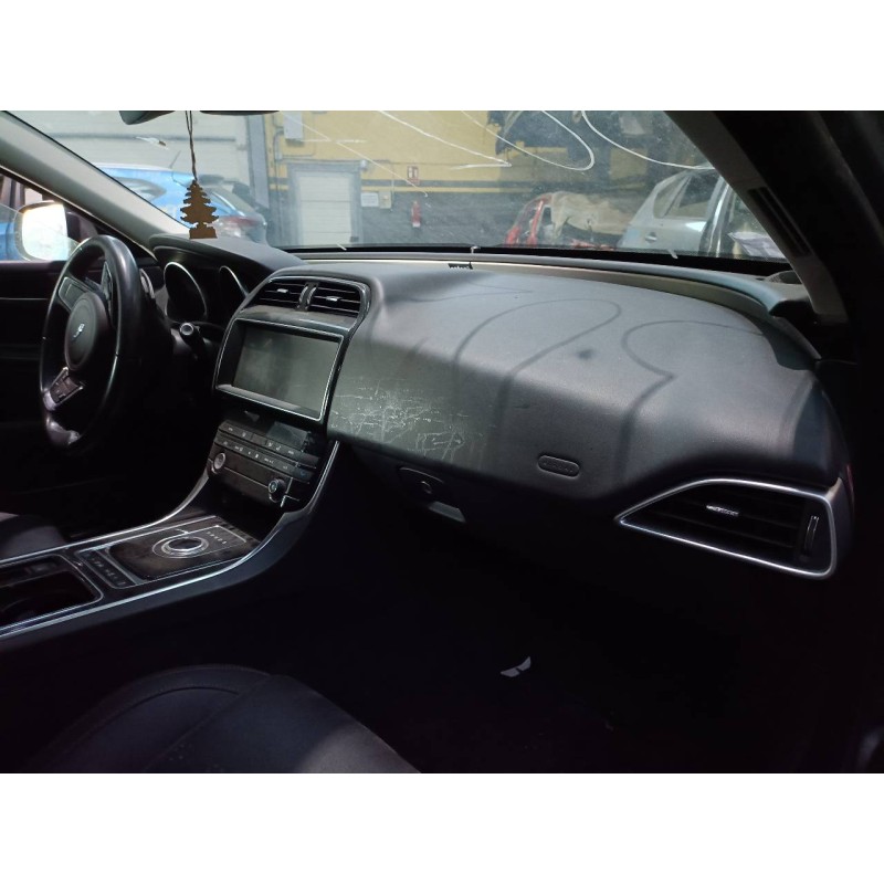 jaguar xe del año 2019