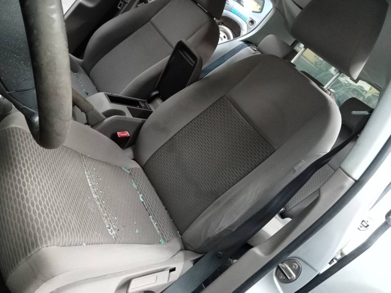 volkswagen golf vi (5k1) del año 2011