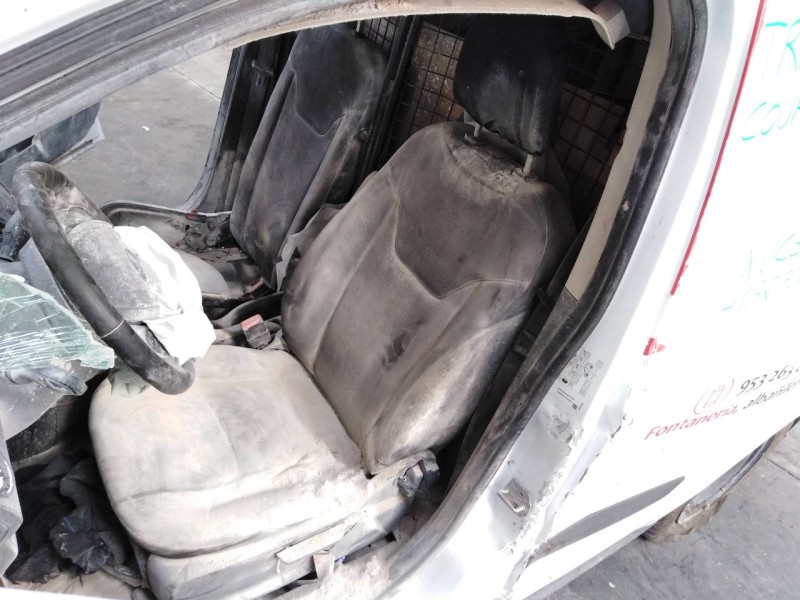 ford transit courier del año 2022