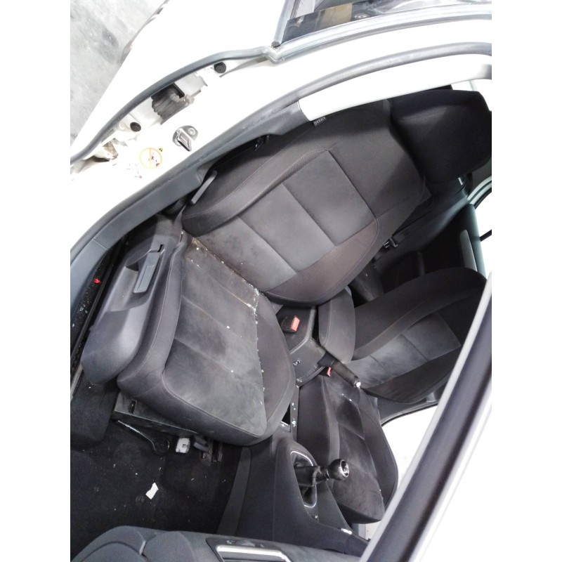 volkswagen golf vi (5k1) del año 2009