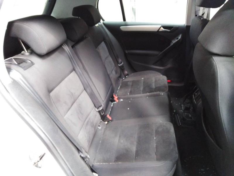 volkswagen golf vi (5k1) del año 2009