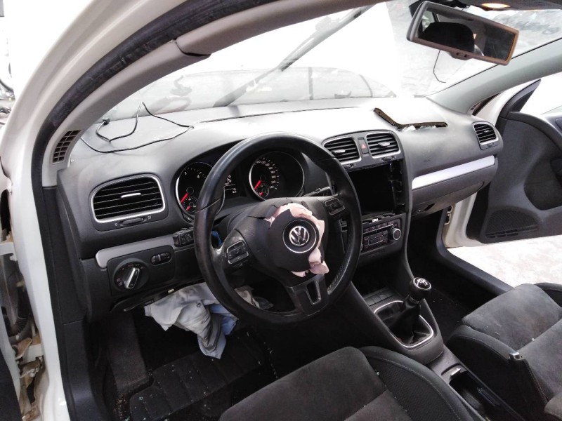 volkswagen golf vi (5k1) del año 2009