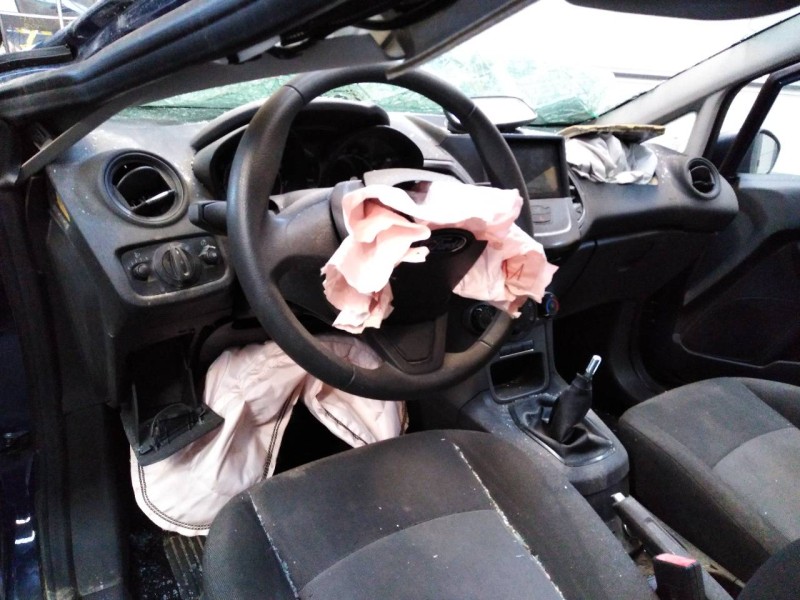 ford fiesta (ccn) del año 2016