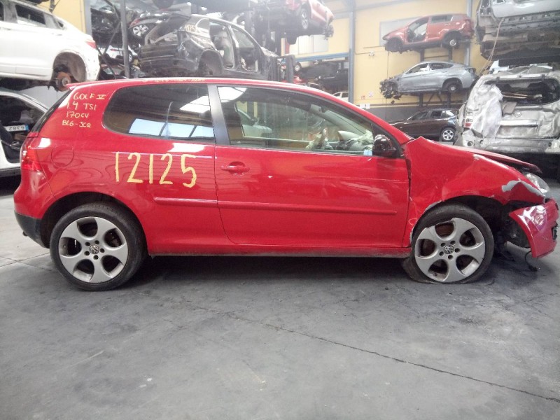 volkswagen golf v berlina (1k1) del año 2007