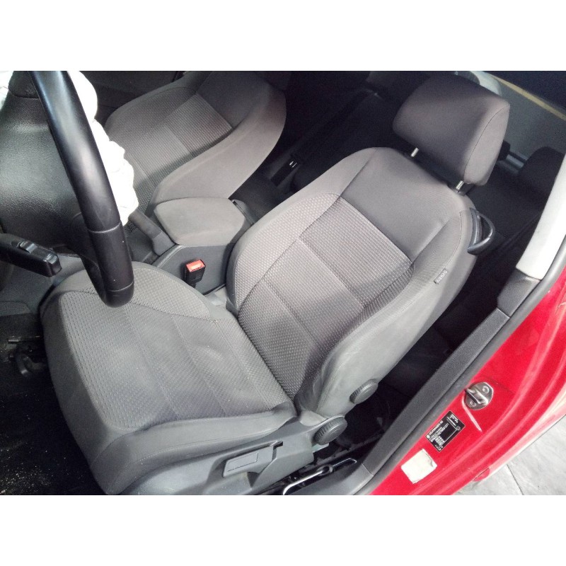 volkswagen golf v berlina (1k1) del año 2007