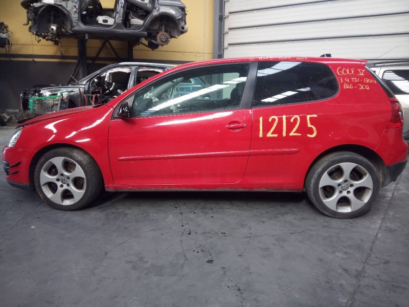 volkswagen golf v berlina (1k1) del año 2007