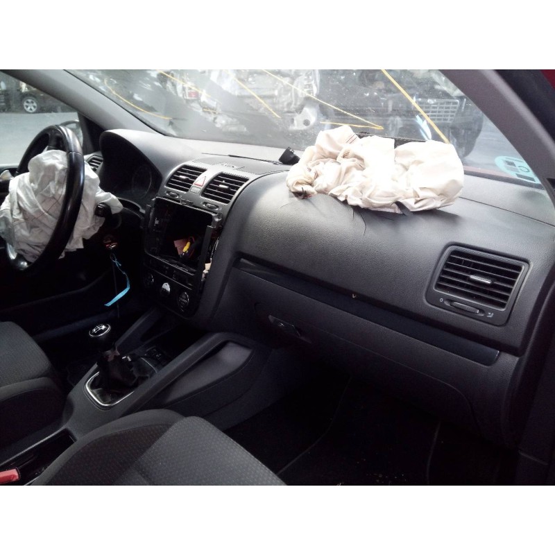 volkswagen golf v berlina (1k1) del año 2007