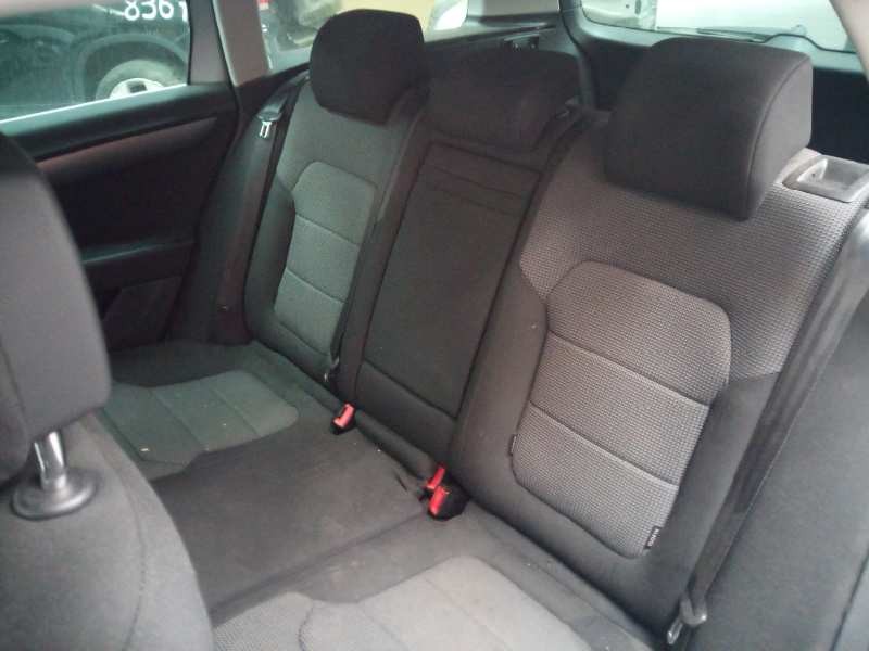 volkswagen passat variant (365) del año 2013