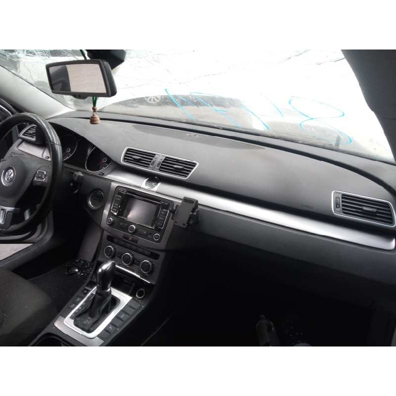 volkswagen passat variant (365) del año 2013