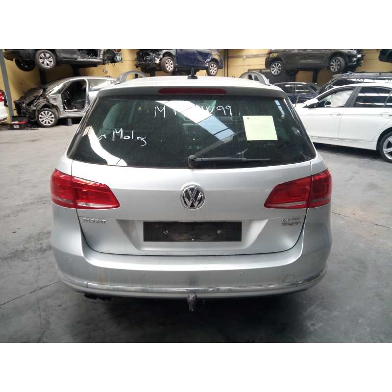 volkswagen passat variant (365) del año 2013