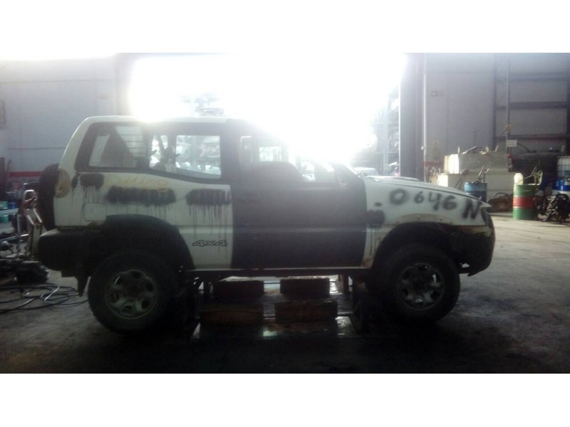 nissan terrano/terrano.ii (r20) del año 2000