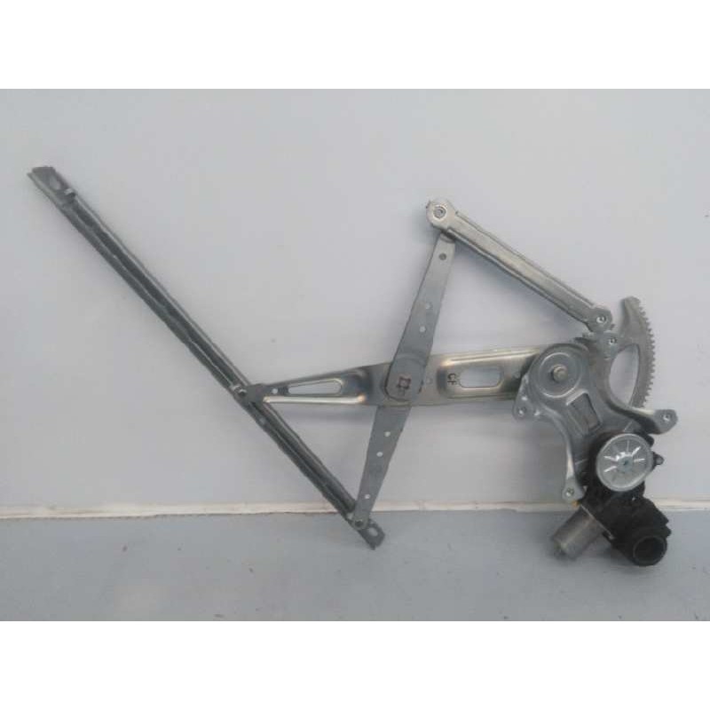 Recambio de elevalunas delantero derecho para toyota prius+ eco referencia OEM IAM 8571062010 0620204011 E2-A3-3-2