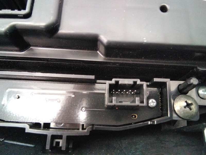 Recambio de mando climatizador para nissan x-trail (t32) tekna referencia OEM IAM 275004EA0A  E3-B4-37-3