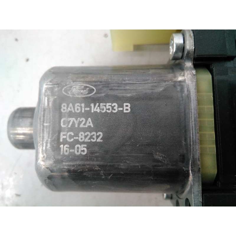 Recambio de motor elevalunas delantero derecho para ford fiesta (ccn) trend referencia OEM IAM 8A6114553B 0130822619 E2-B3-35-1