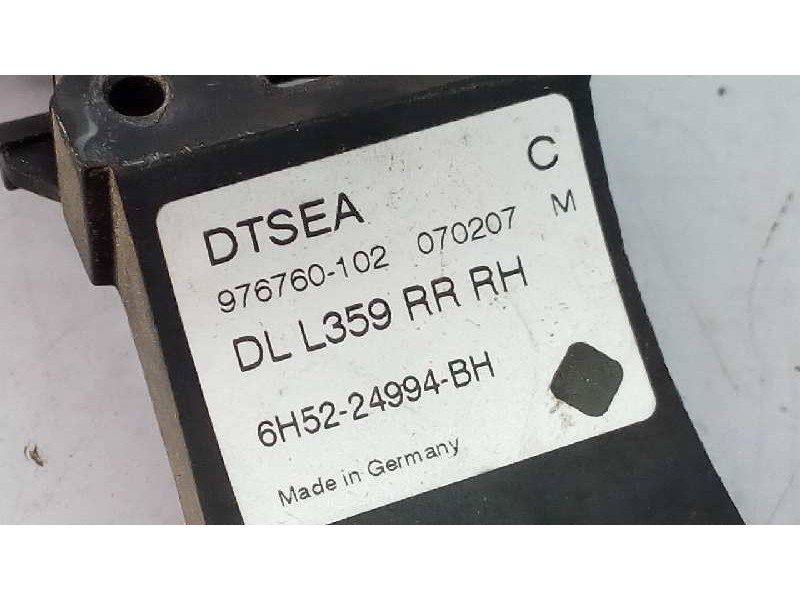 Recambio de cerradura puerta delantera derecha para land rover freelander (lr2) td4 s referencia OEM IAM DLL359RRRH 6H5224994BH 