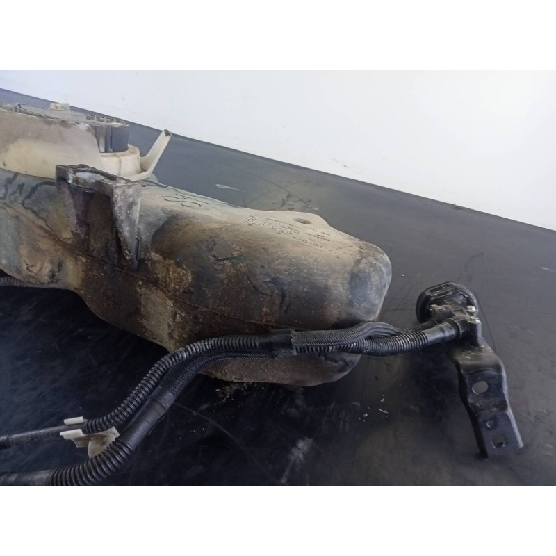 Recambio de adblue para toyota land cruiser (j15) gx referencia OEM IAM 7780060010  P1-B3-8