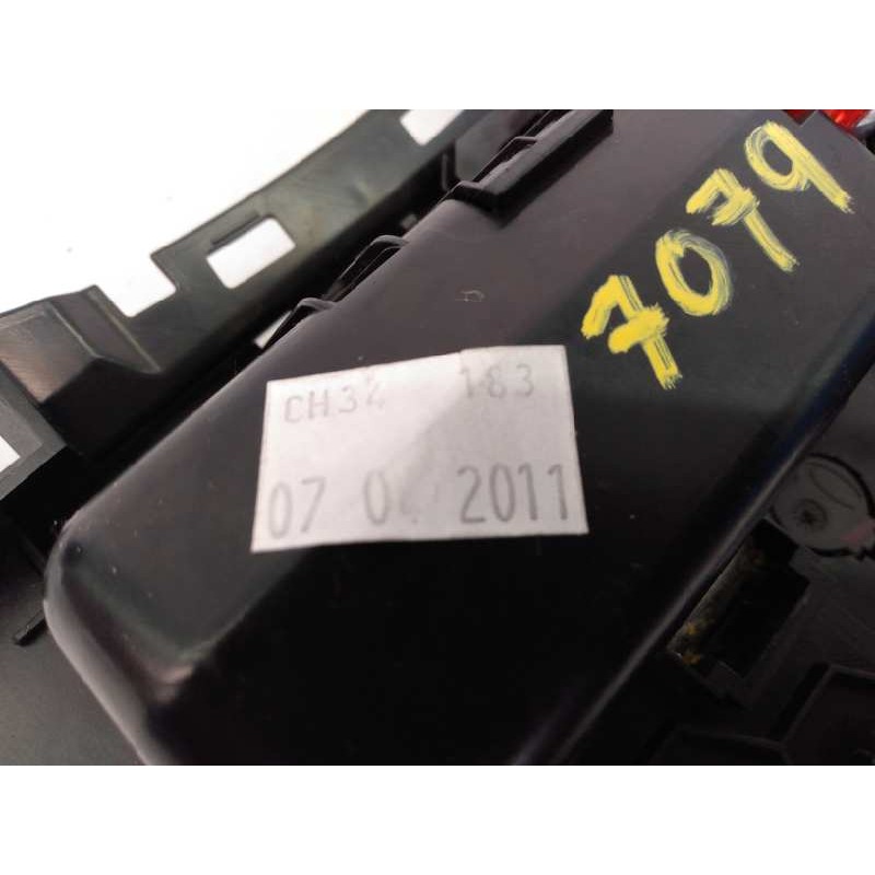 Recambio de cenicero para audi a5 sportback (8t) 2.0 tdi quattro (125kw) referencia OEM IAM 8K0857951 81604 E2-A1-7-8